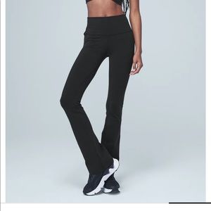 Alo yoga pants
